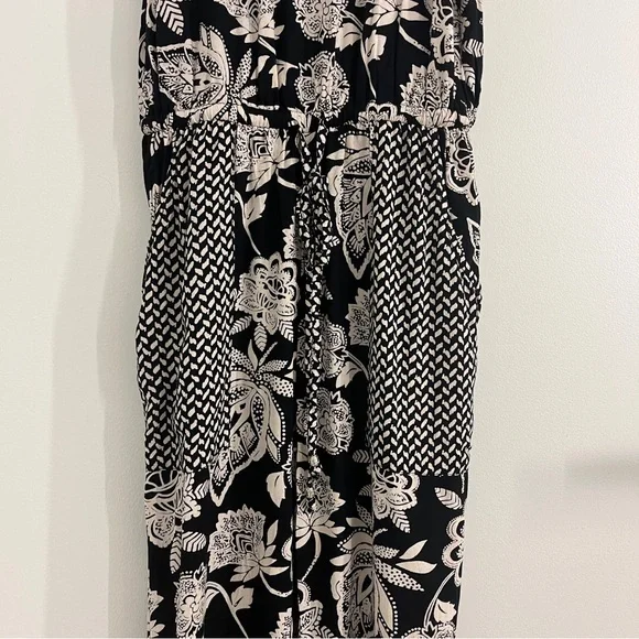 AE Black & White Jumpsuit - Picture 3 of 7